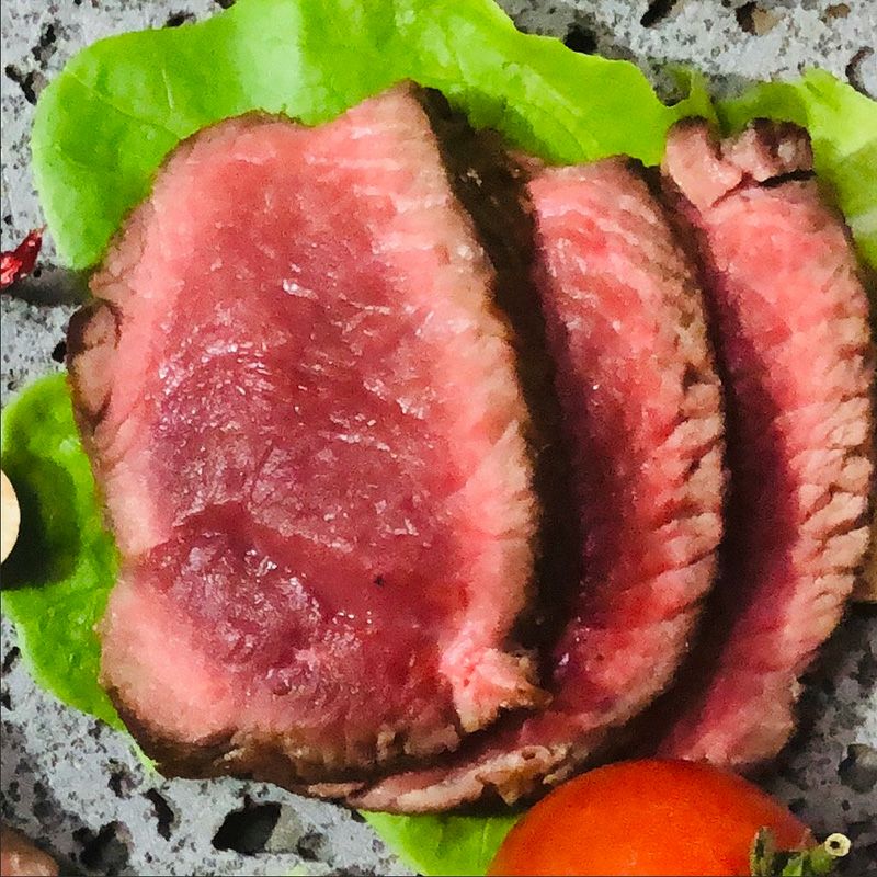 鹿モモブロック（狩猟）1kg | 遠山ジビエとジンギスカン／肉の鈴木屋